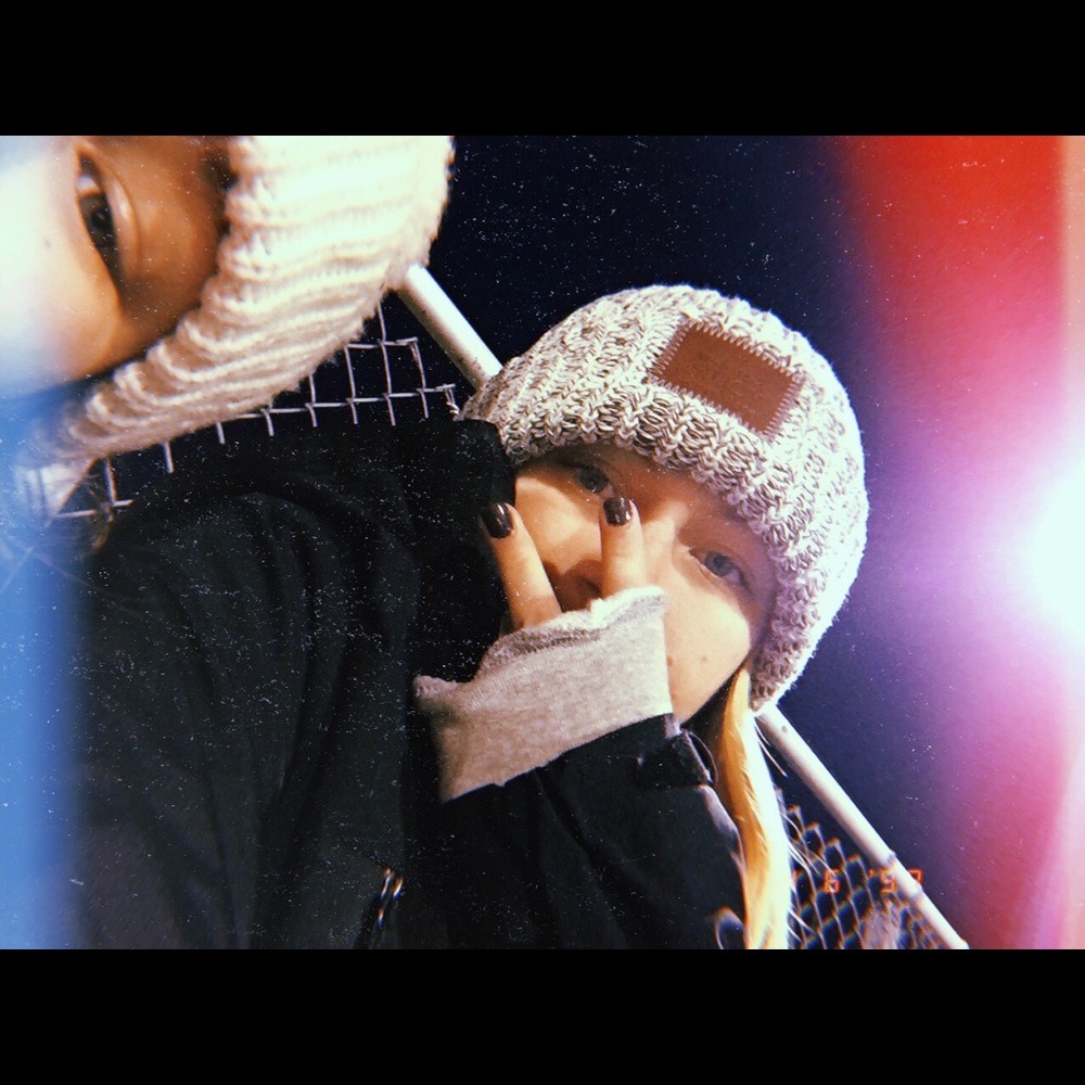 Meet your Posher, Sissy